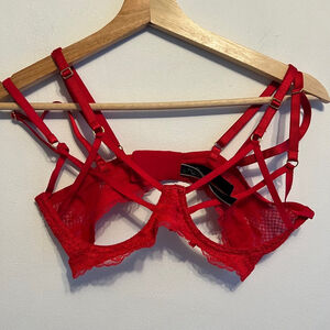 Women's Victoria's Secret Red Bra L/G/85